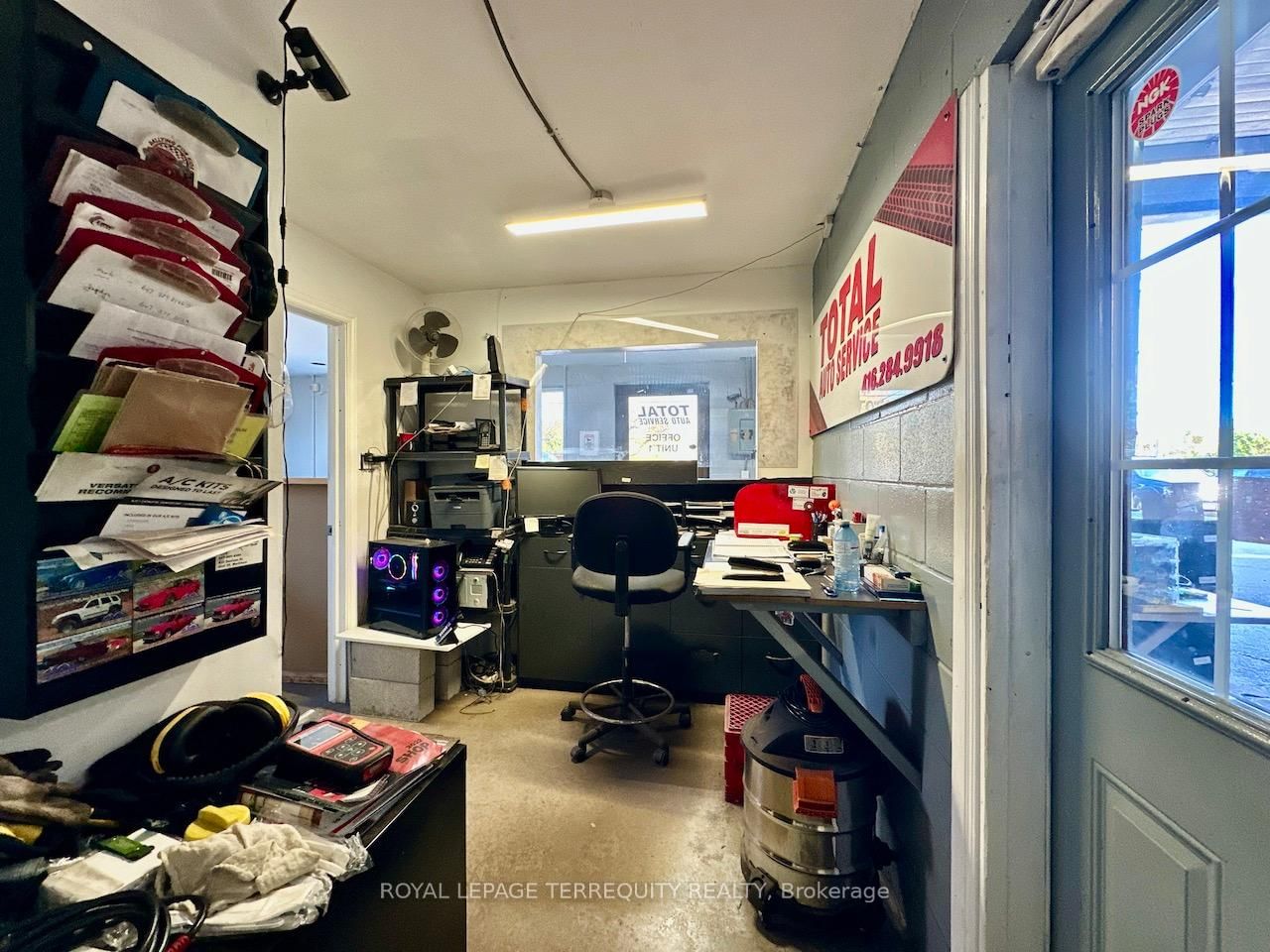 518 Centennial Road N, Unit 1 - Photo 10