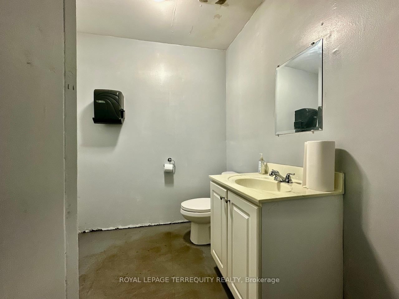 518 Centennial Road N, Unit 1 - Photo 12