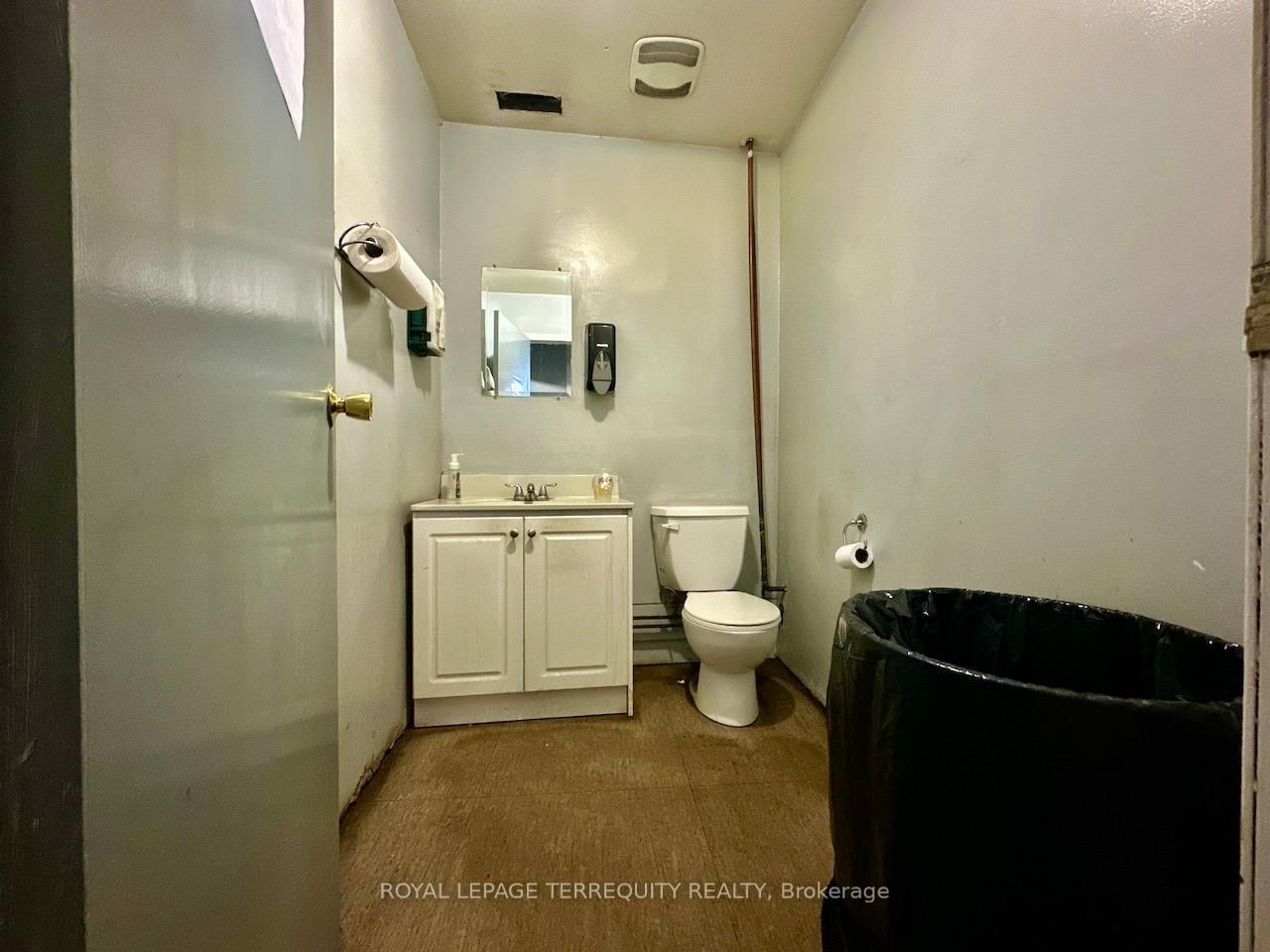 518 Centennial Road N, Unit 1 - Photo 13