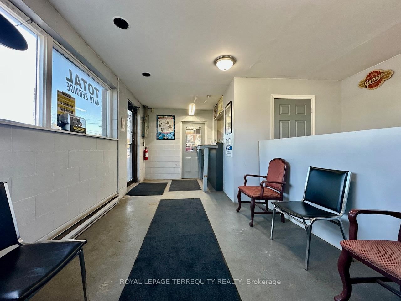 518 Centennial Road N, Unit 1 - Photo 7