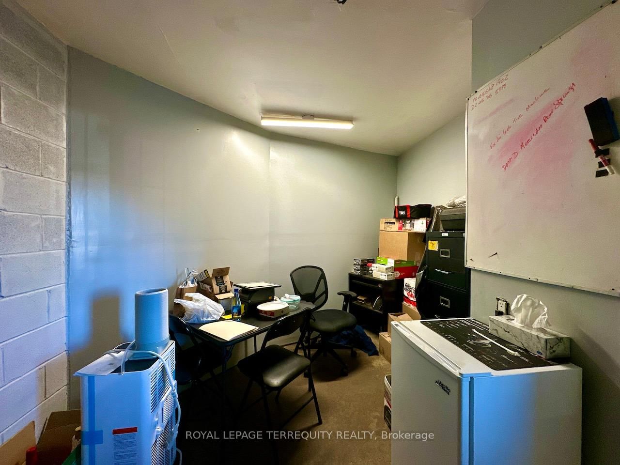 518 Centennial Road N, Unit 1 - Photo 9