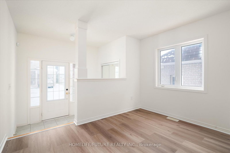 39 Barnfield Cres, Ajax, L1Z 0T3 | Image 2