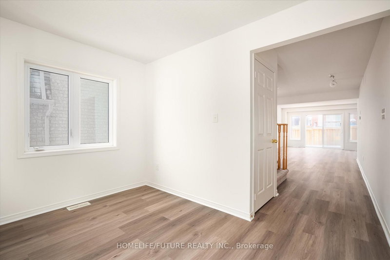 39 Barnfield Cres, Ajax, L1Z 0T3 | Image 3