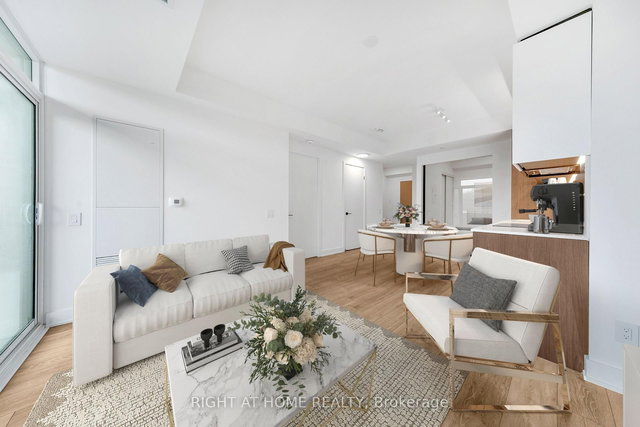 403 - 1285 Queen Street E E