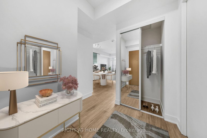 403 - 1285 Queen Street E E