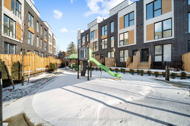 9 - 180 Clonmore Ave, Toronto, M1N 1Y1 | Image 3