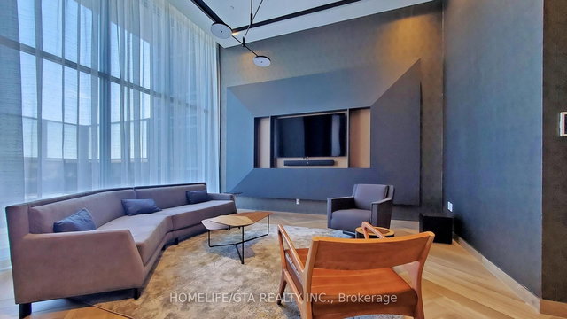 2607 - 225 Village Green Square