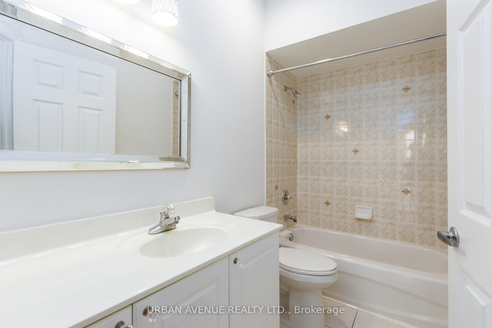 Detached House for sale at 363 Waterbury Crescent, Scugog, Ontario, L9L 1T2 - Port Perry - MLS: E12734910