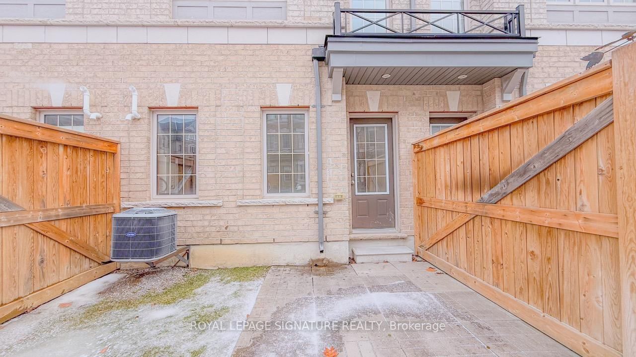 Townhouse for sale at 2650 Deputy Minister Path, Oshawa, Ontario, L1L 0M7 - Windfields - MLS: E12734996