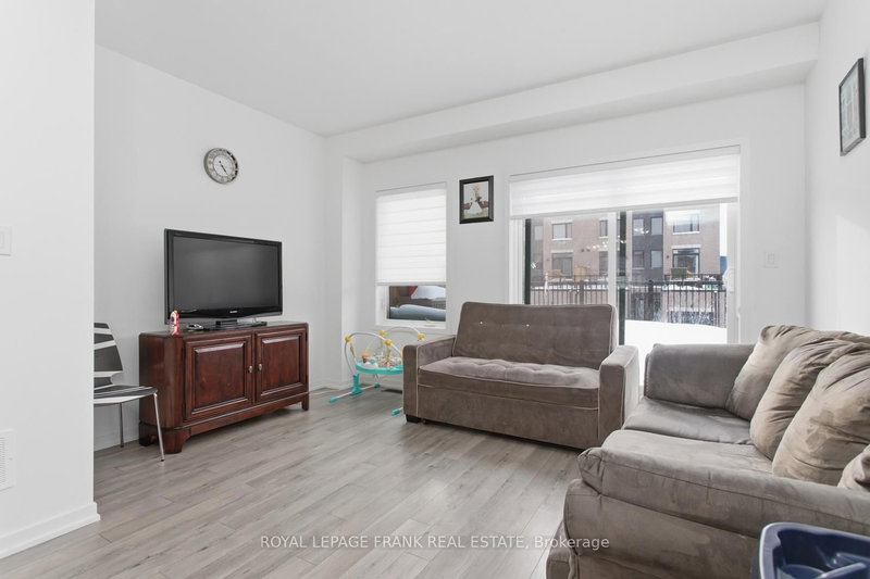 36 Bateson St, Ajax, L1S 7M3 | Image 3