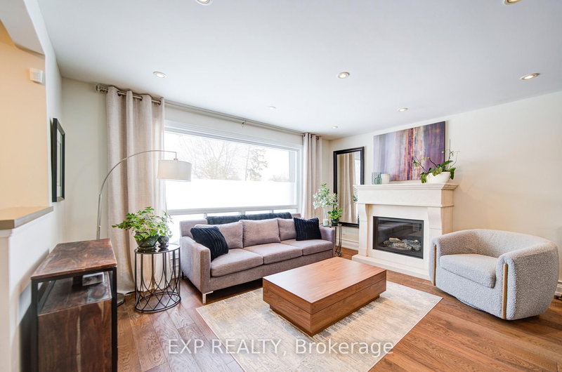 47 Brenda Cres, Toronto, M1K 3C5 | Image 3