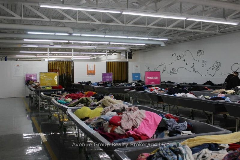 1153 Kennedy Rd, Toronto, M1P 2K8 | Image 2