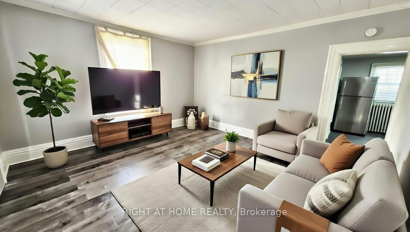 178 Adelaide Avenue E, Unit 1 - Photo 2