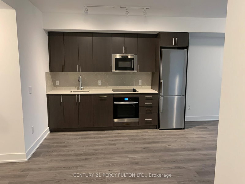 1713 - 2545 Simcoe St N, Oshawa, L1L 0W3 | Image 3