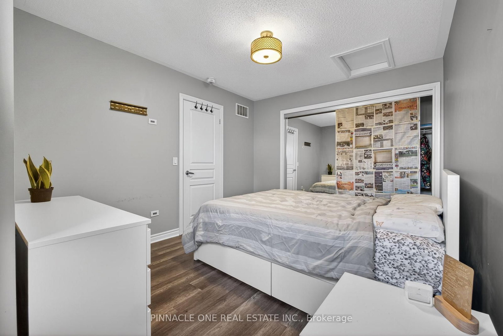 Townhouse for sale at 14 Nearco Crescent, Oshawa, Ontario, L1L 0J4 - Windfields - MLS: E12740082