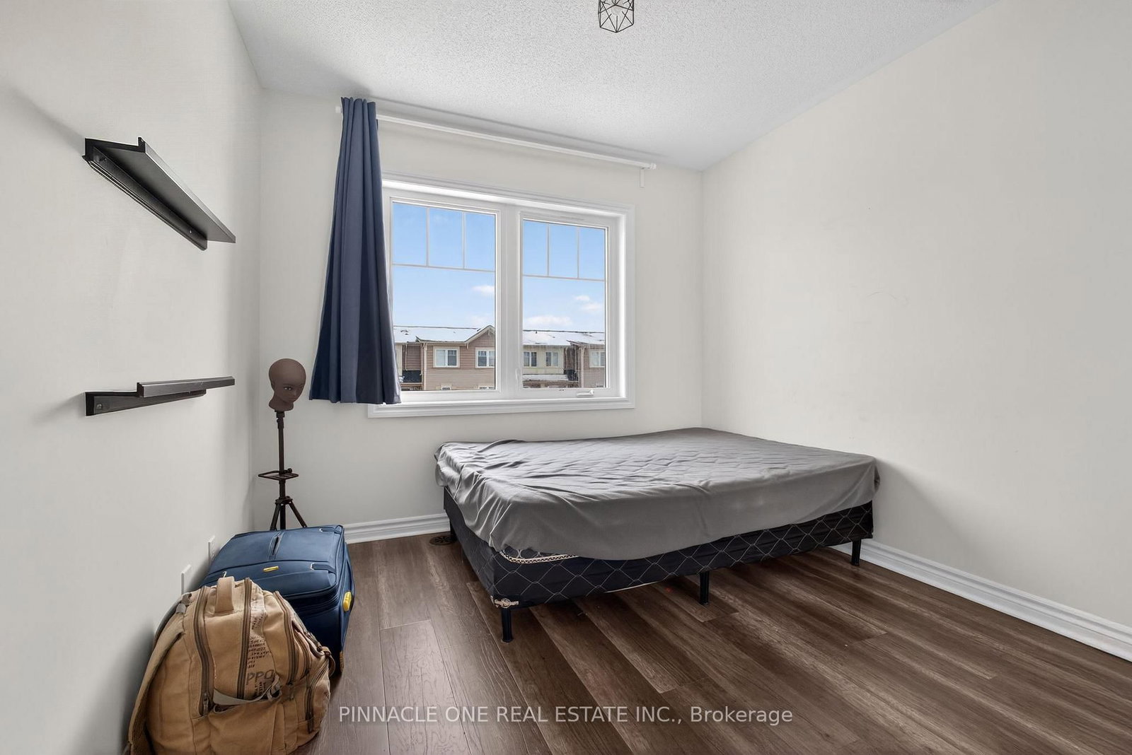 Townhouse for sale at 14 Nearco Crescent, Oshawa, Ontario, L1L 0J4 - Windfields - MLS: E12740082