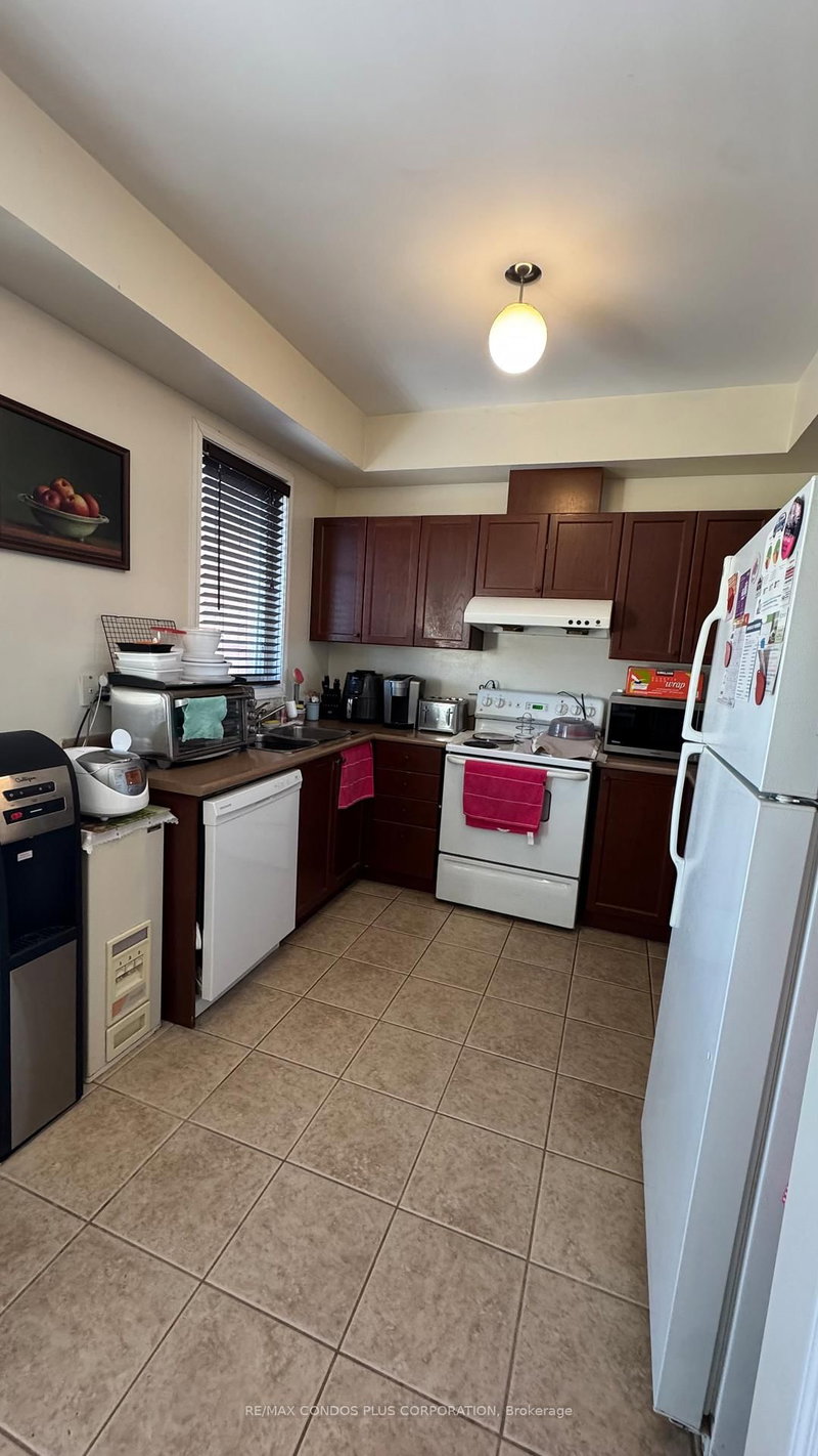 3 Powers Valley Crt, Ajax, L1S 7T9 | Image 3