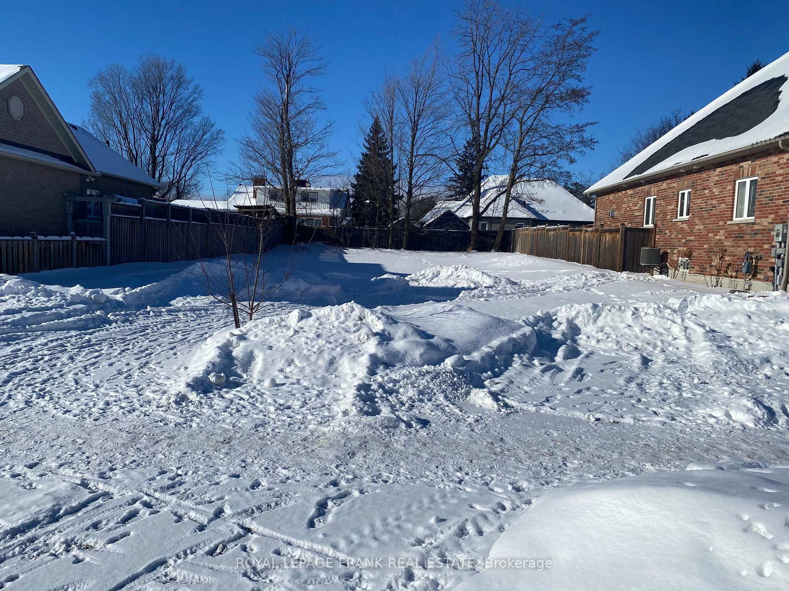 23 Corvinelli Street - Photo 2