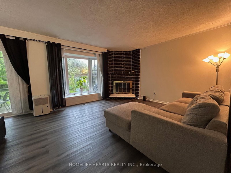 242 Braymore Blvd, Toronto, M1B 2G8 | Image 3