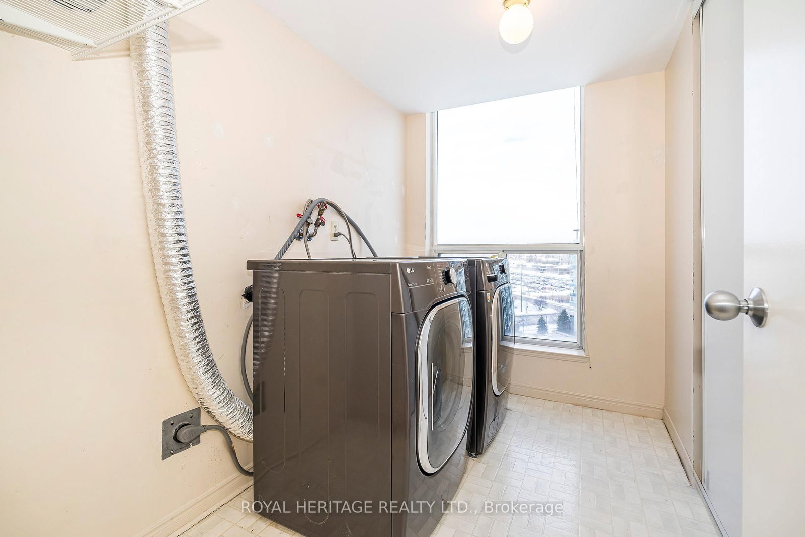 Condo for sale at 901-360 Watson Street, Whitby, Ontario, L1N 9G2 - Port Whitby - MLS: E12742498