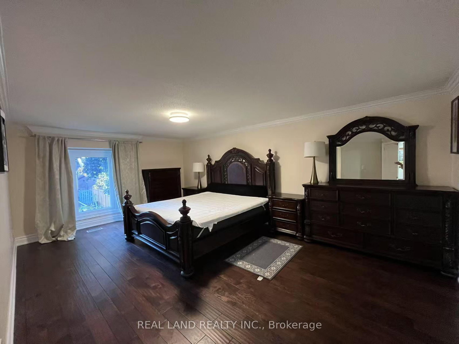 24 Sandyhook Square - Photo 5