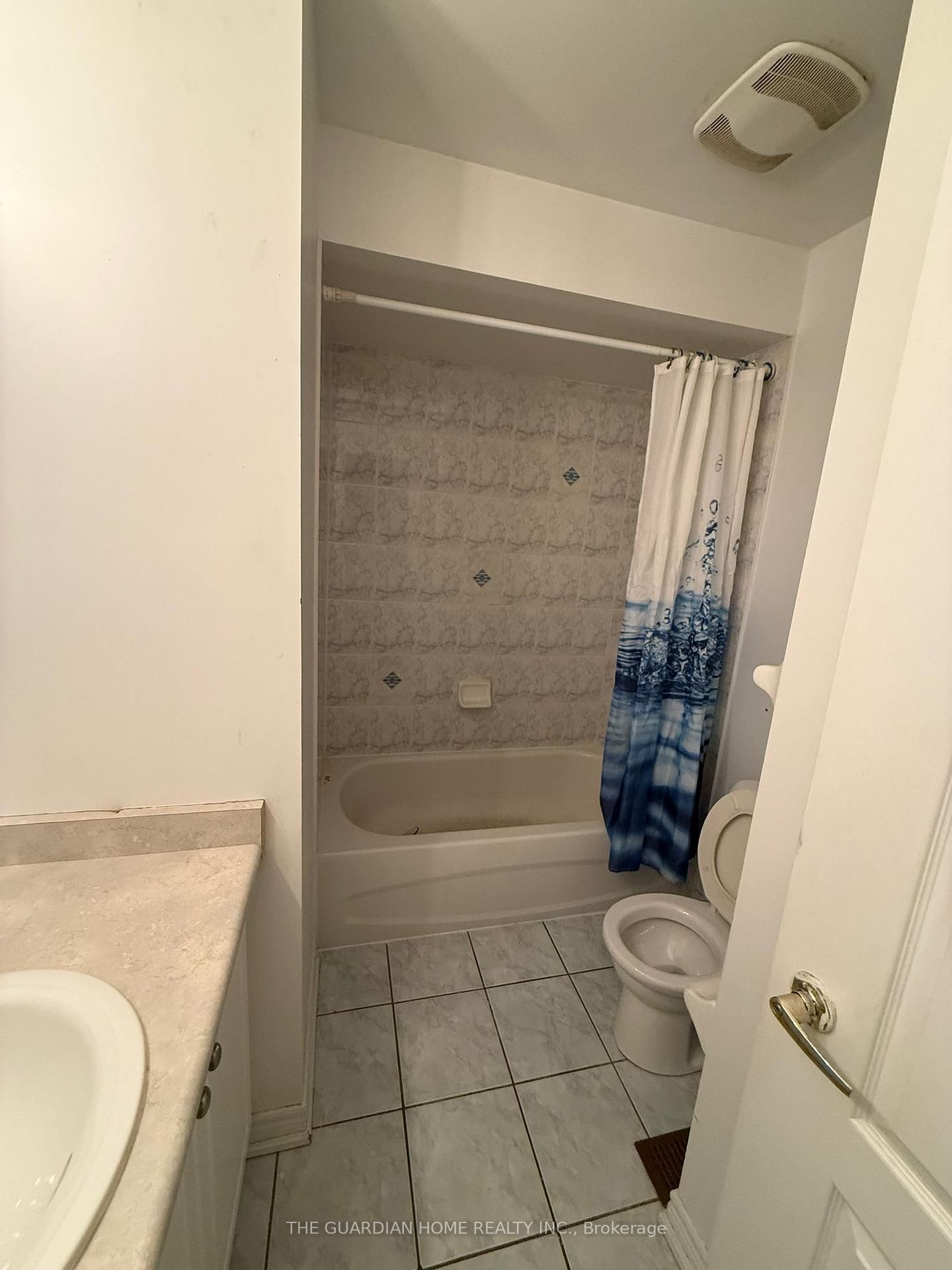 Detached House for lease at 38 Glacier Crescent, Toronto, Ontario, M1X 2A8 - Rouge E11 - MLS: E12744622