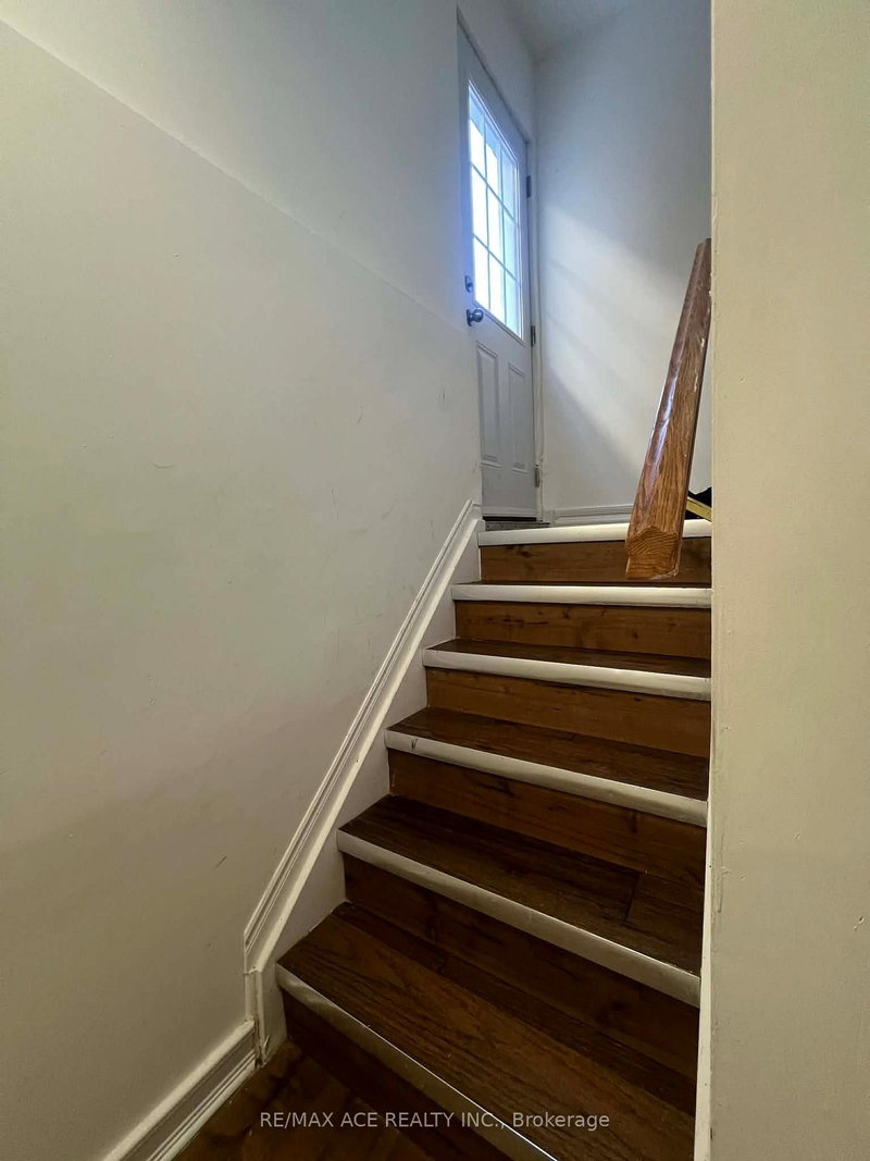 BSMT - 161 Heale Ave, Toronto, M1N 3Y2 | Image 3