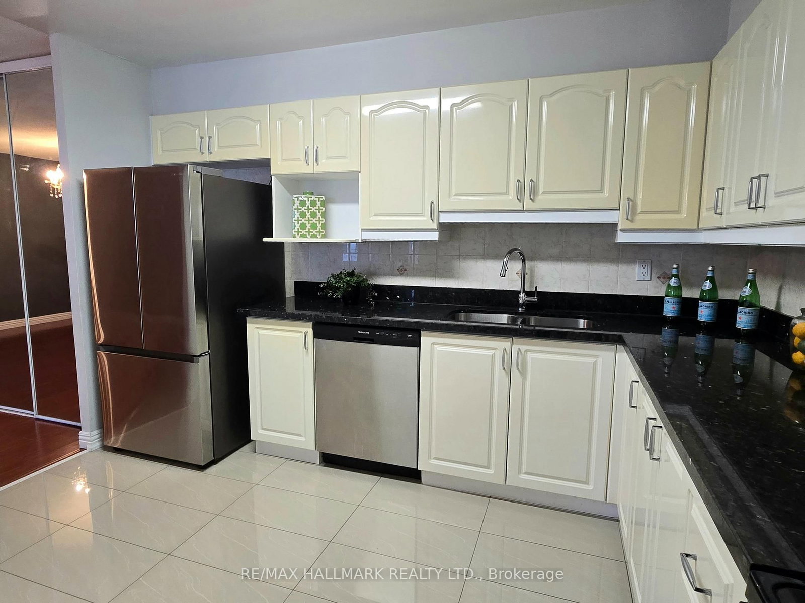 25 Bamburgh Circle, Unit 1239 - Photo 18