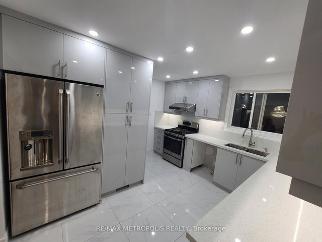 Upper - 78 Crittenden Square