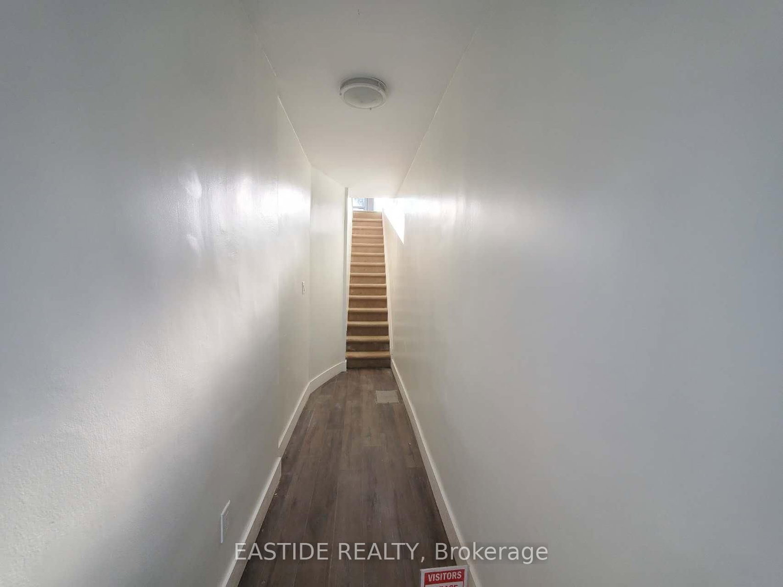 Detached House for lease at Upper-212 Monarch Park Avenue, Toronto, Ontario, M4J 4S1 - Danforth - MLS: E12747148