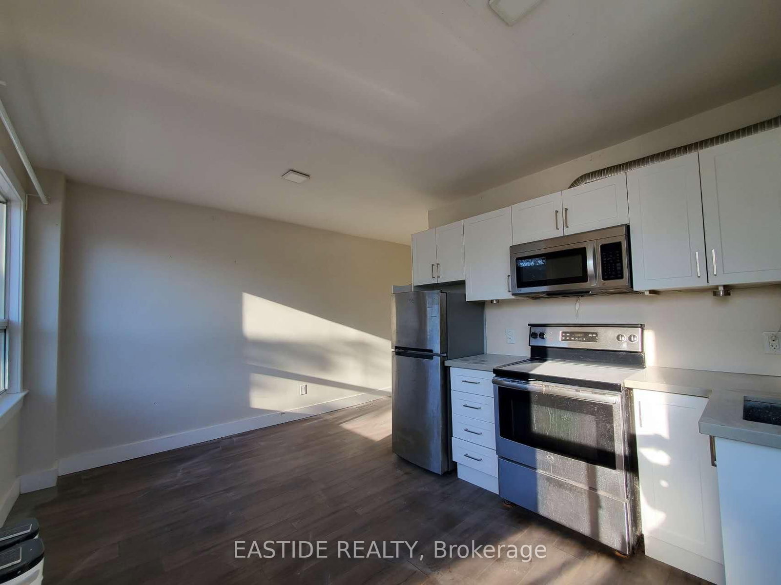 Detached House for lease at Upper-212 Monarch Park Avenue, Toronto, Ontario, M4J 4S1 - Danforth - MLS: E12747148