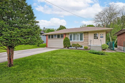 Upper-11 Alpaca Drive, Toronto, Ontario image-0-1