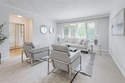 Upper-11 Alpaca Drive, Toronto, Ontario image-0-3