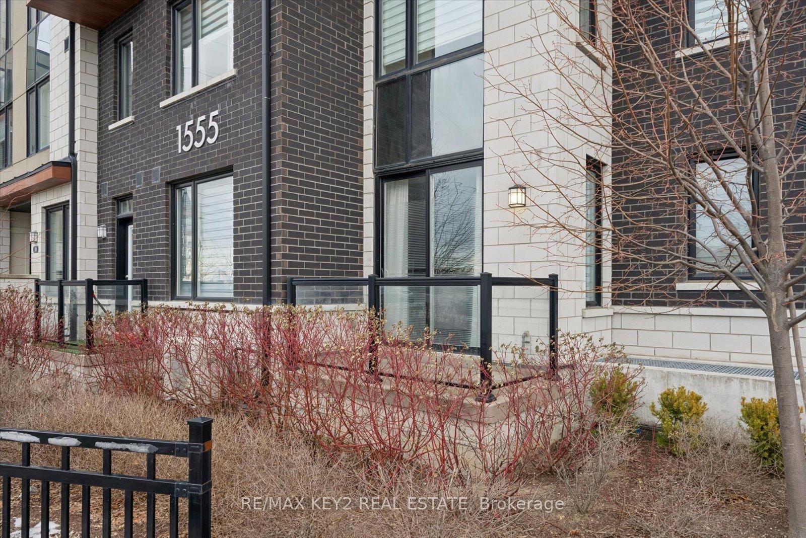 1555 Kingston Road, Unit Pkg 150 - Photo 2