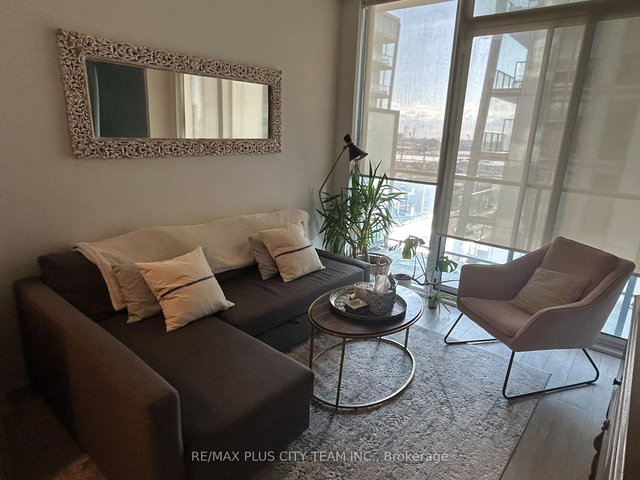 1105 - 30 Baseball Place