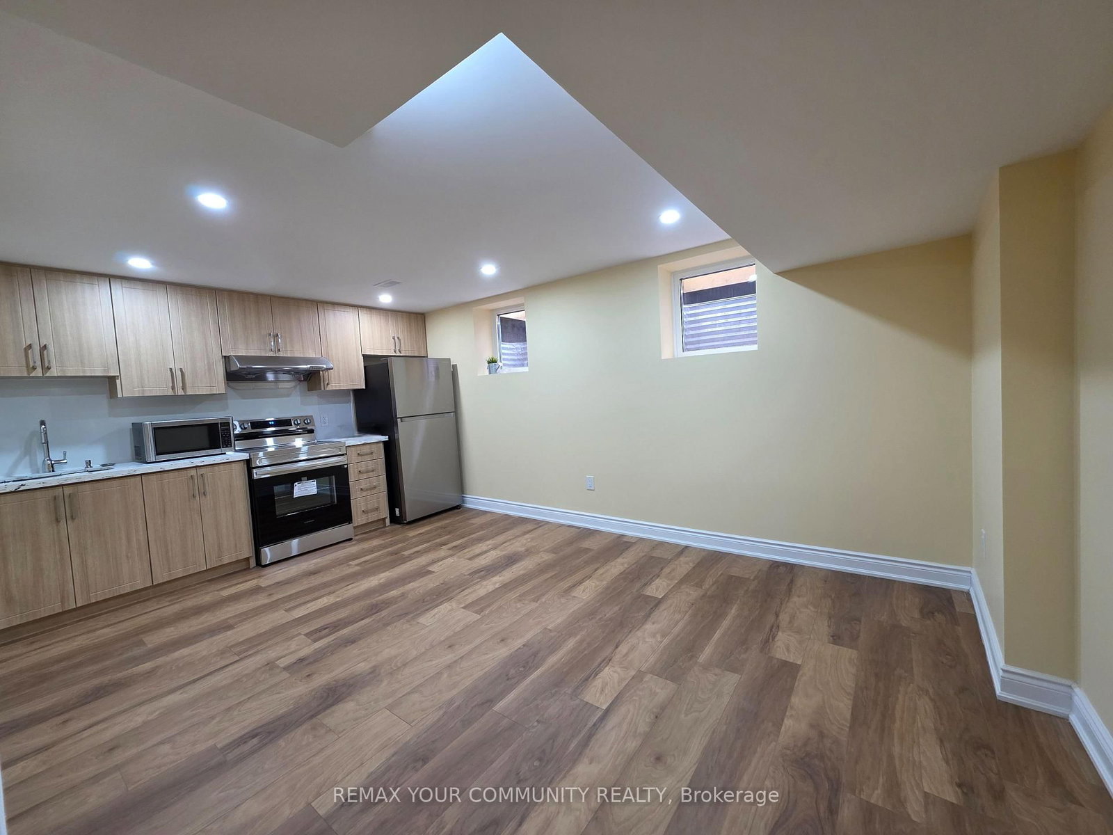 Detached House for lease at BSMT-64 Morningside Avenue, Toronto, Ontario, M1E 3C2 - Guildwood - MLS: E12749400