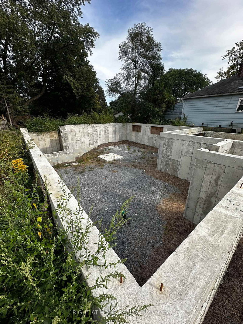 21 Amiens Rd, Toronto, M1E 3S5 | Image 2