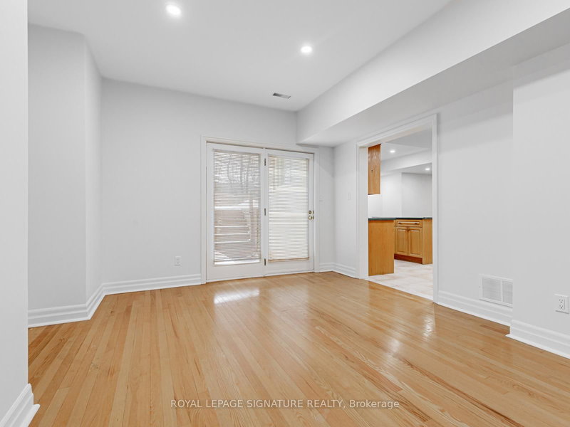 Lower - 44 Thatcher Ave, Toronto, M1M 2M2 | Image 3