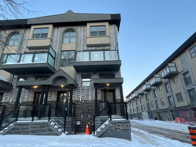 Townhouse leased at 1-200 Railway Engine House Way, Whitby, Ontario, L1N 0P7 - Downtown Whitby - MLS: E12750682