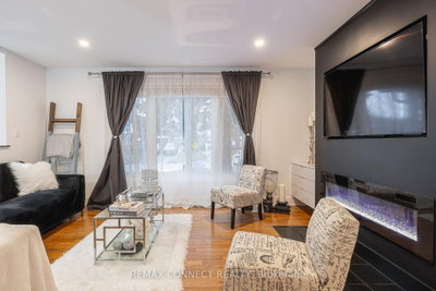 32 Harland Crescent — more photos