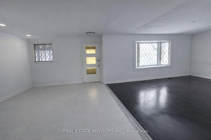 712 Annland St, Pickering, L1W 1B4 | Image 3