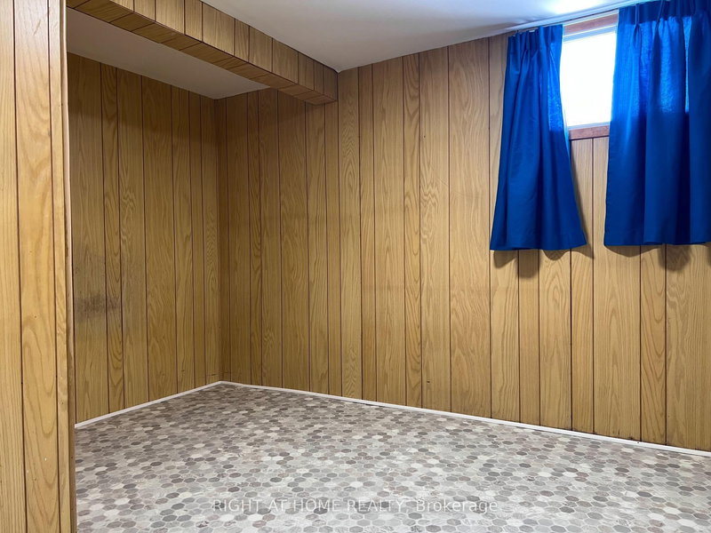 2 Thorncroft Cres, Ajax, L1S 2S2 | Image 2