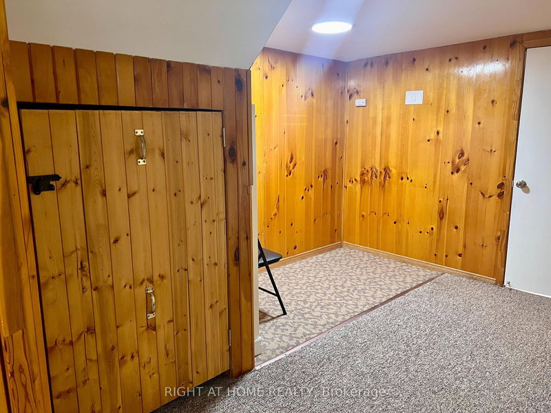 2 Thorncroft Cres, Ajax, L1S 2S2 | Image 3