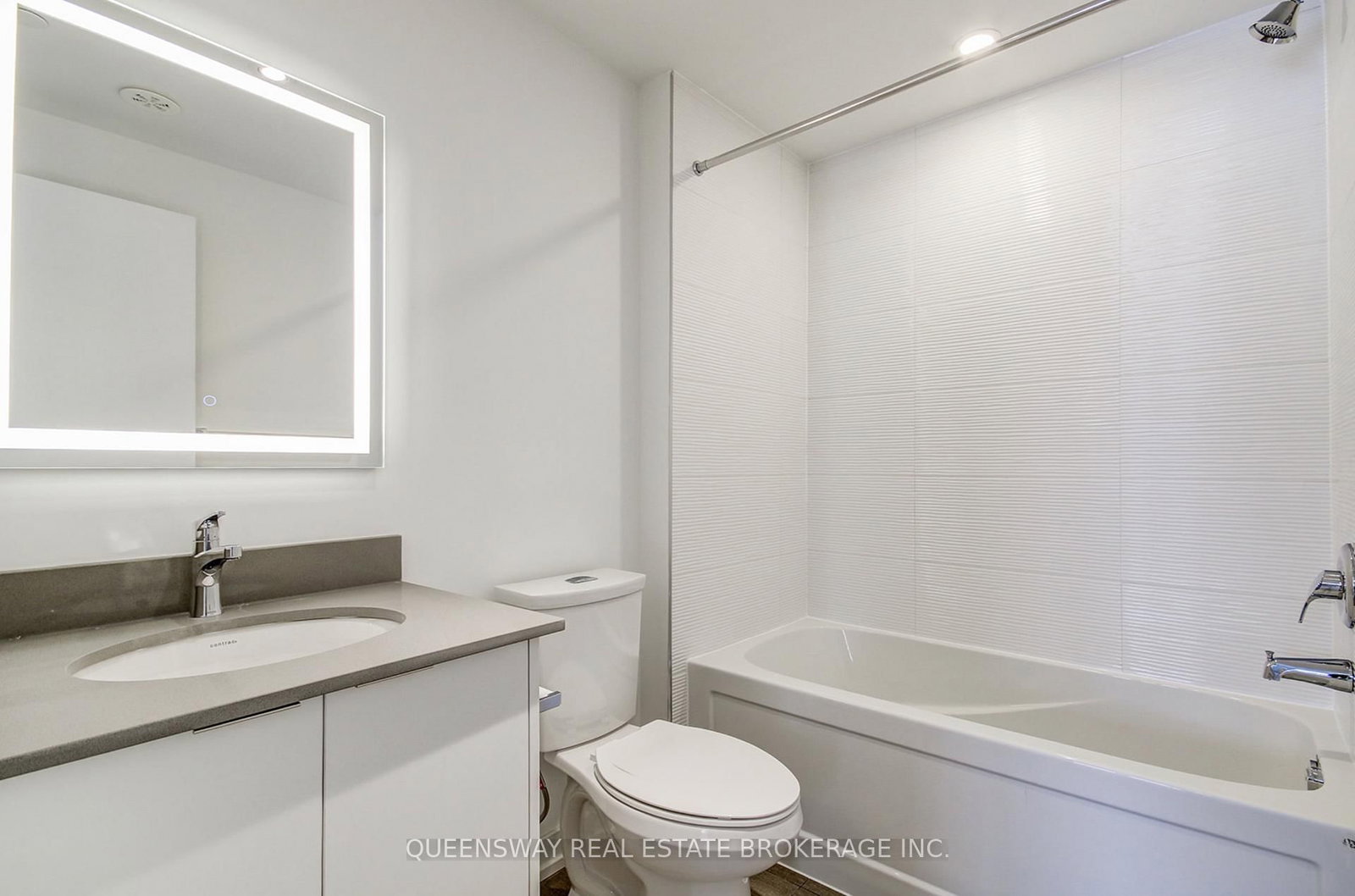 Townhouse for sale at 3079 pharmacy Avenue, Toronto, Ontario, M1T 1H8 - L'Amoreaux - MLS: E12752494