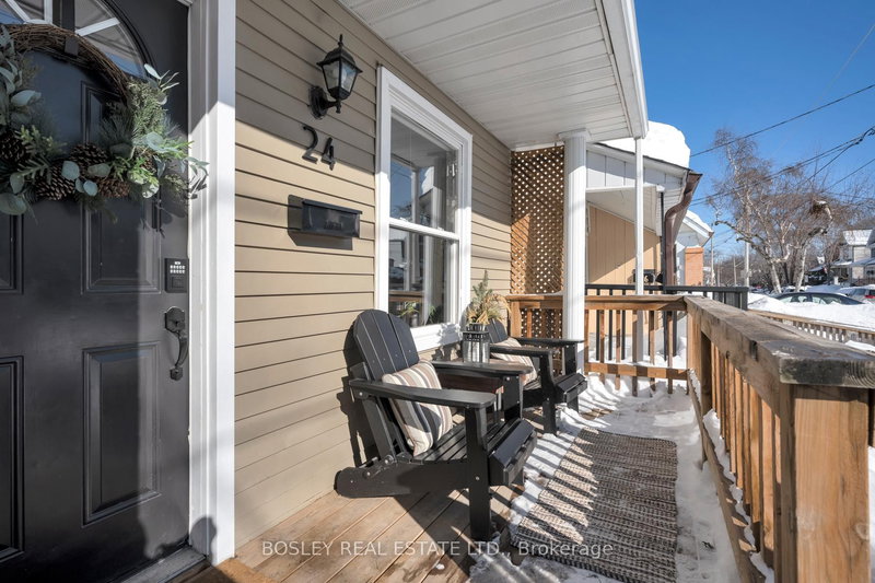 24 Queensdale Ave, Toronto, M4J 1X9 | Image 2