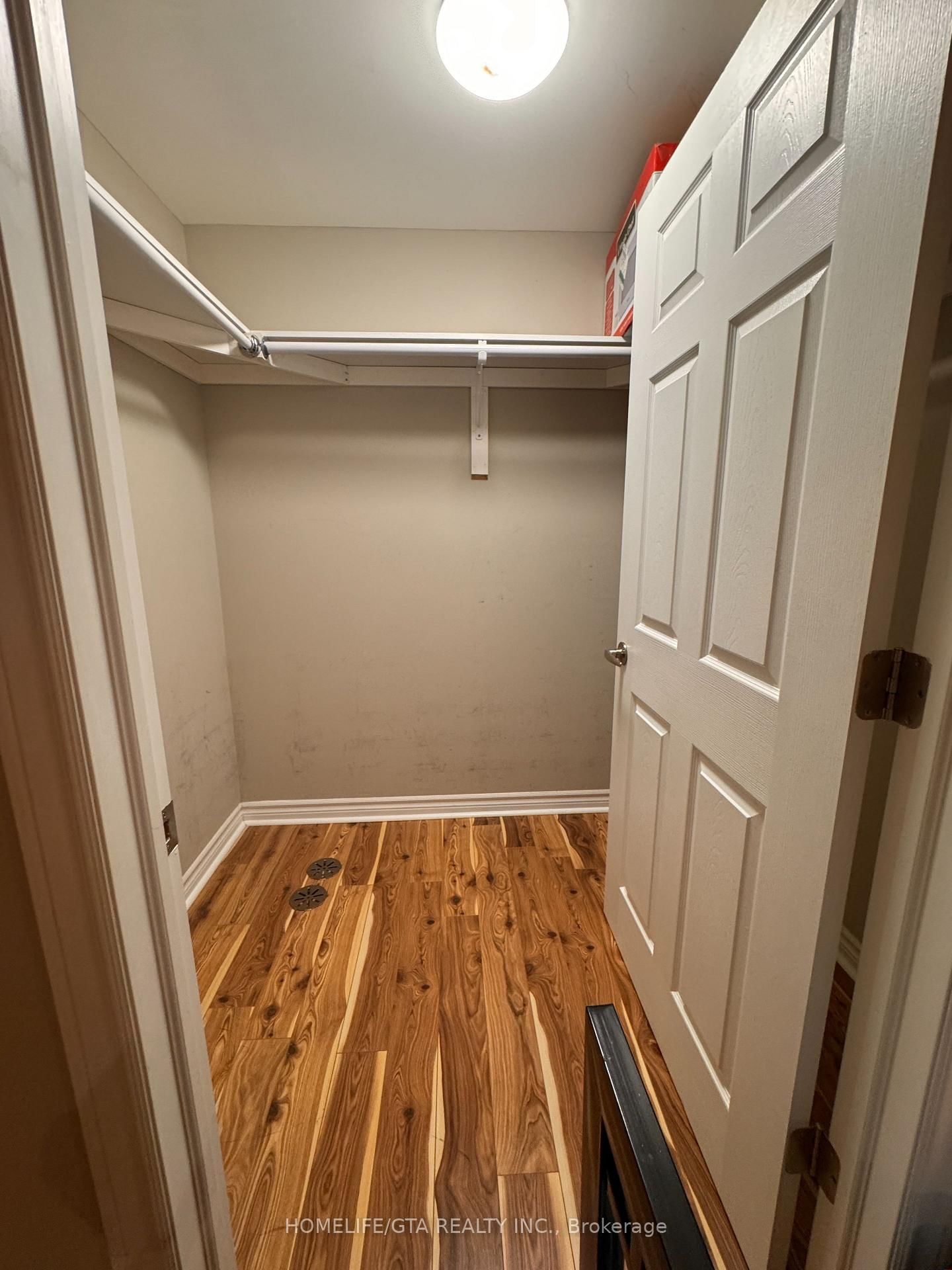 1435 Rennie Street, Unit Basement - Photo 9