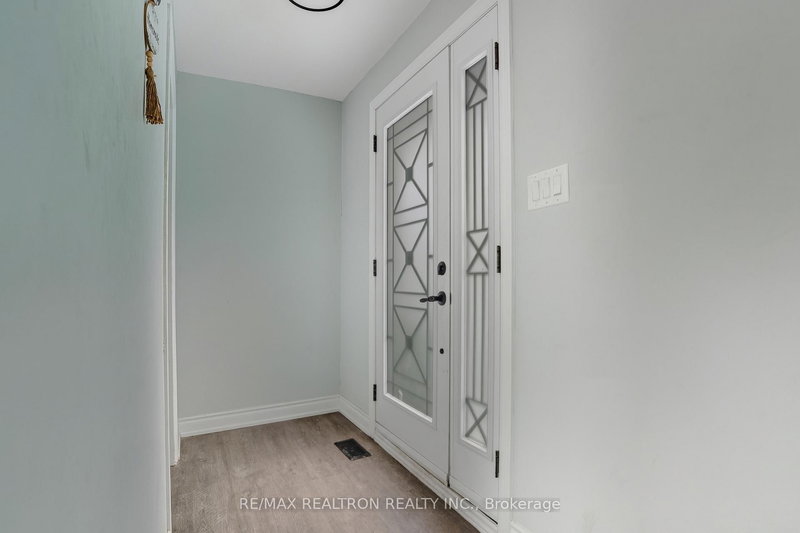 Main - 331 Jaybell Grve, Toronto, M1C 2X4 | Image 3