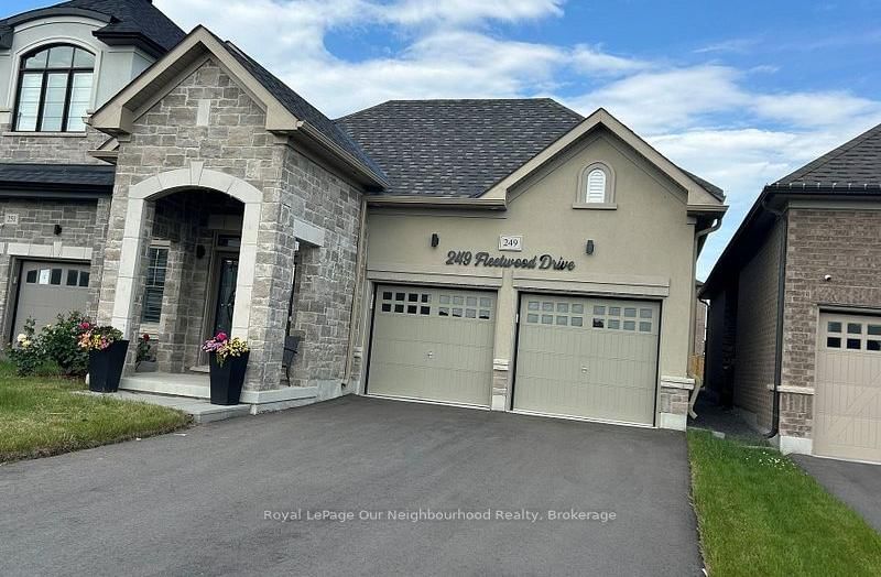 249 Fleetwood Dr, Oshawa, L1K 3E8 | Image 2