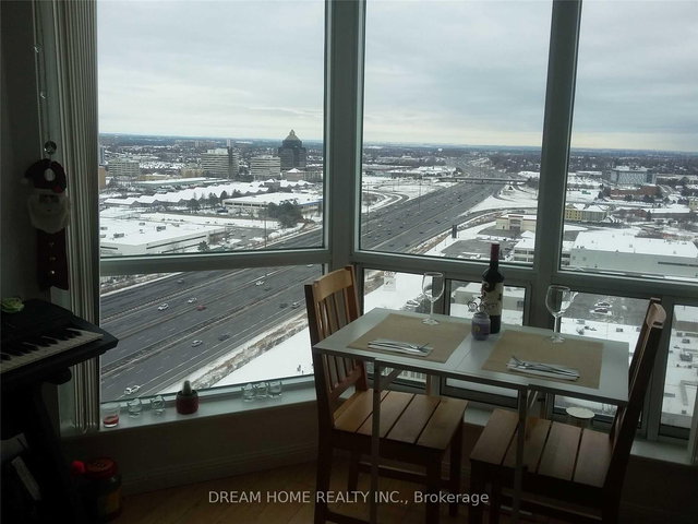 PH305 - 11 LEE CENTRE Drive