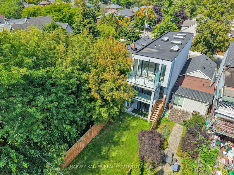 167 Sammon Ave, Toronto, M4J 1Z1 | Image 2